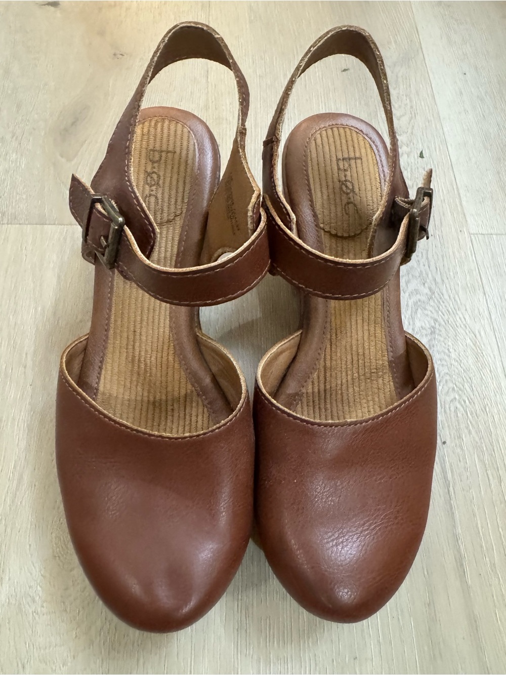 Women’s b.o.c. Brown Platform Slingback Clog Heels - Size 7